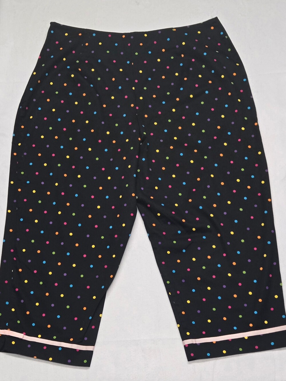Briggs Black Polka Dot Capris Colorful Side Zipper Ribbon Hem Bows 18W